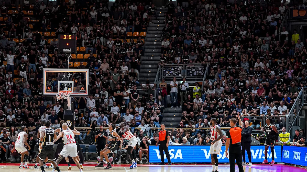 Marcus Carr Buzzer-Beater Lifts Virtus Bologna Past Olympiacos