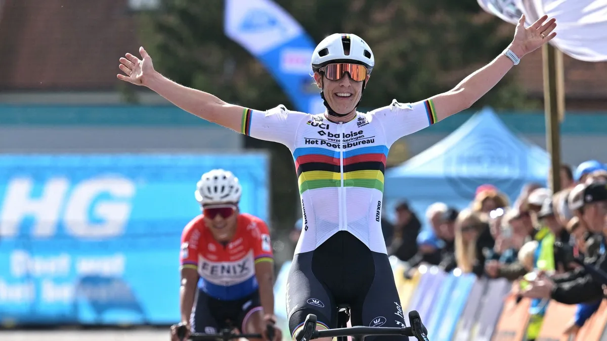 Lucinda Brand Powers to Victory at HG Cross Dendermonde Opener