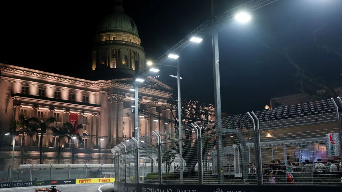 Verstappen on Pole for Singapore Sprint as Rain Threat Looms
