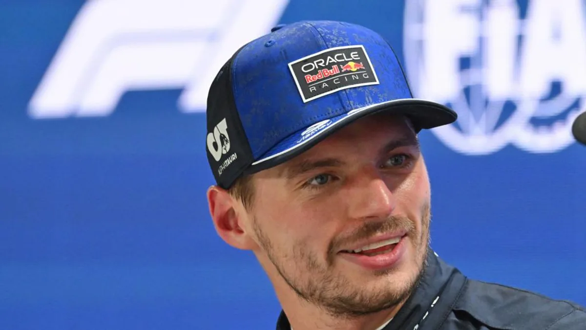 Verstappen Takes Singapore Pole as McLaren Clash Costs Points