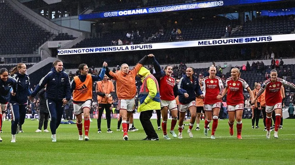 Arsenal Fight Back to Beat Tottenham 2-1 and Ease WSL Pressure Arsenal Fight Back to Beat Tottenham 2-1 and Ease WSL Pressure
