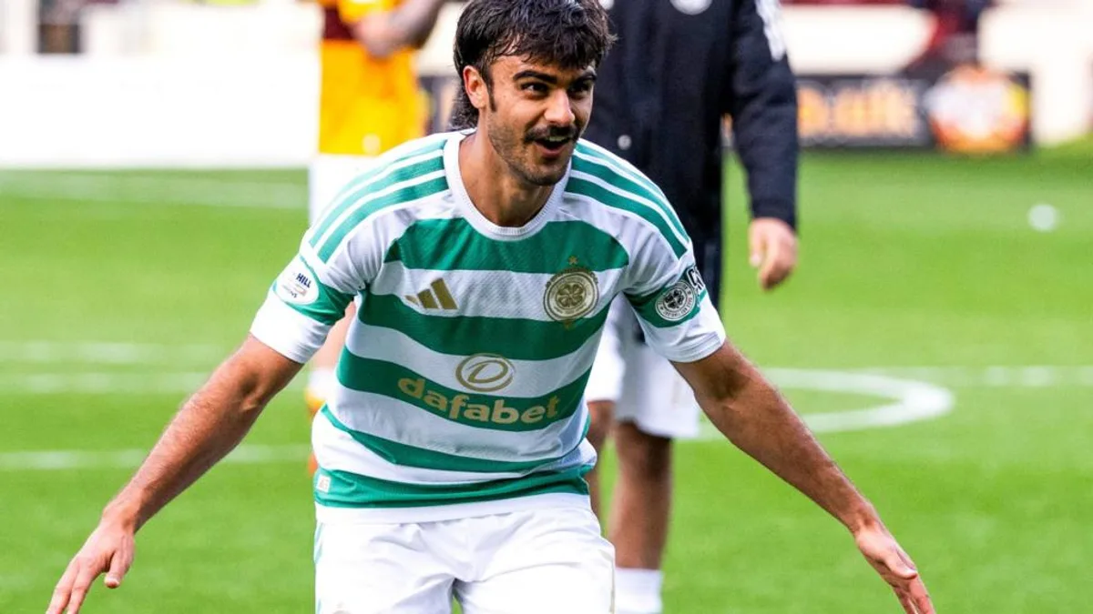 Jota Returns as Celtic Beat Motherwell 2-0 to Go Top