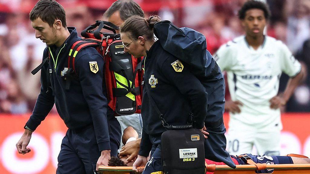 Lille Consider Legal Action After Santos ACL Injury