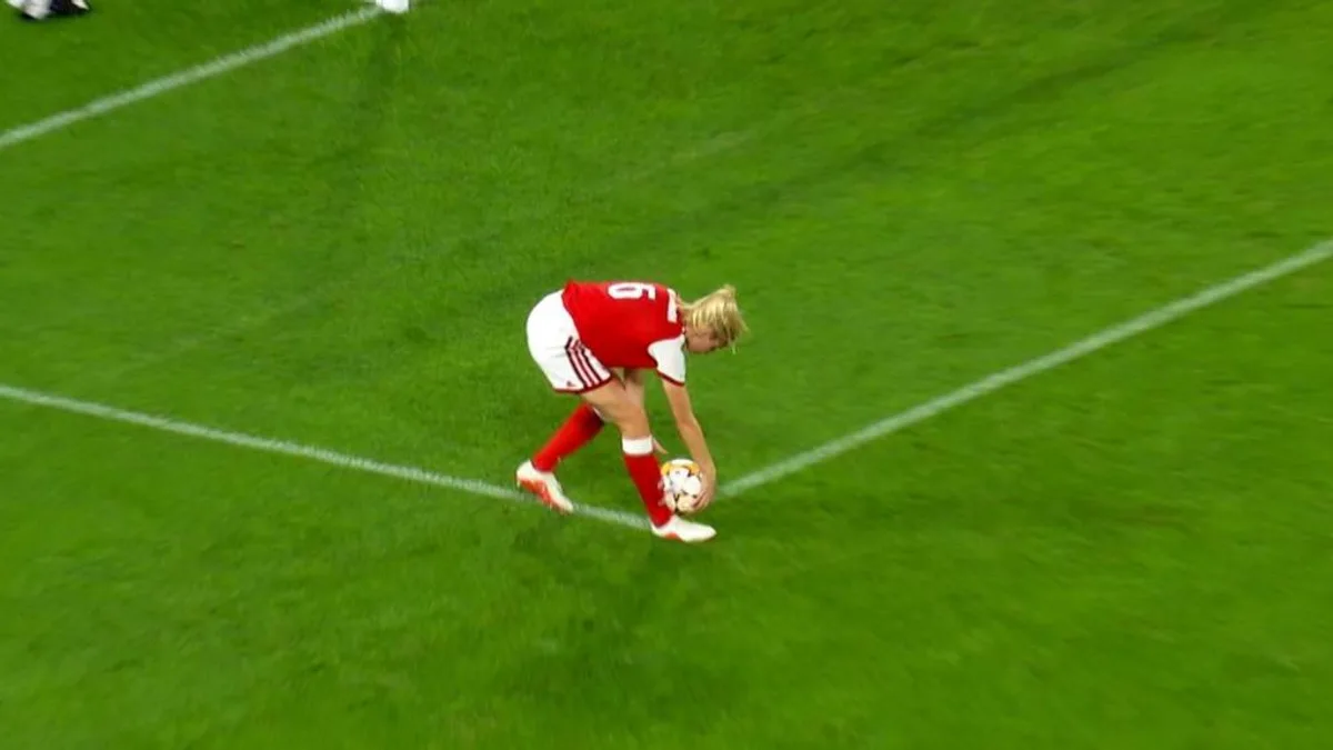 Williamson Handball Penalty Correct as Arsenal Draw 2-2 at Paris FC