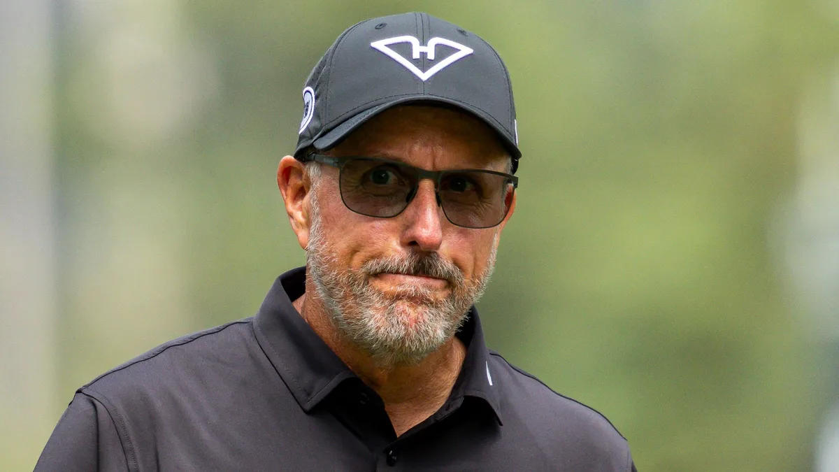 Phil Mickelson Entered Treatment Facility for Family Trauma