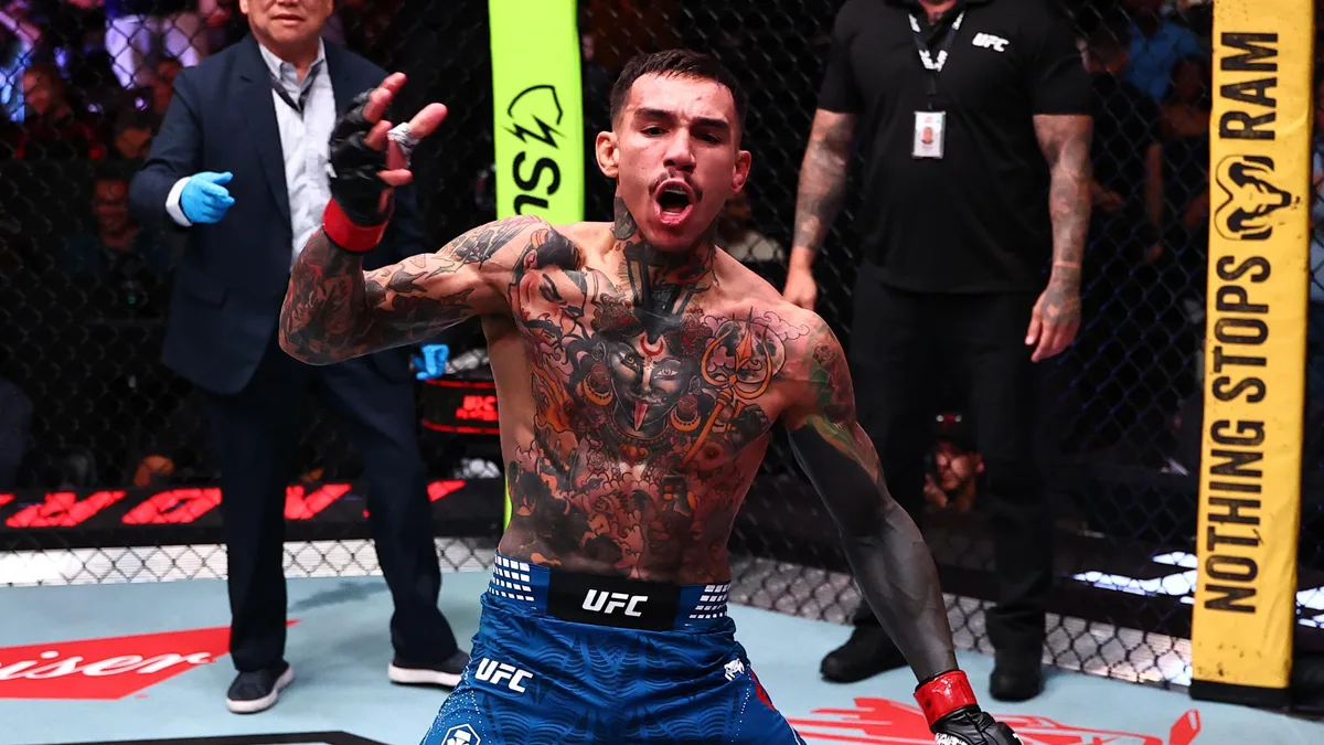 Andre Fili Lands Brutal Head Kick KO at UFC Vegas 122