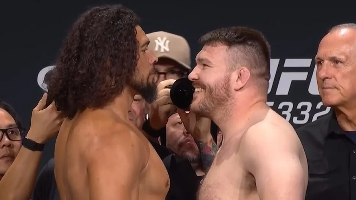 Johnny Walker Stops Mick Parkin in Heavyweight Debut at UFC 332