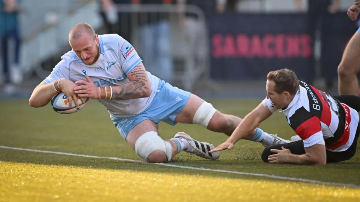 Sale Hold On to Beat Saracens 21-17 Despite Vermeulen Red Card