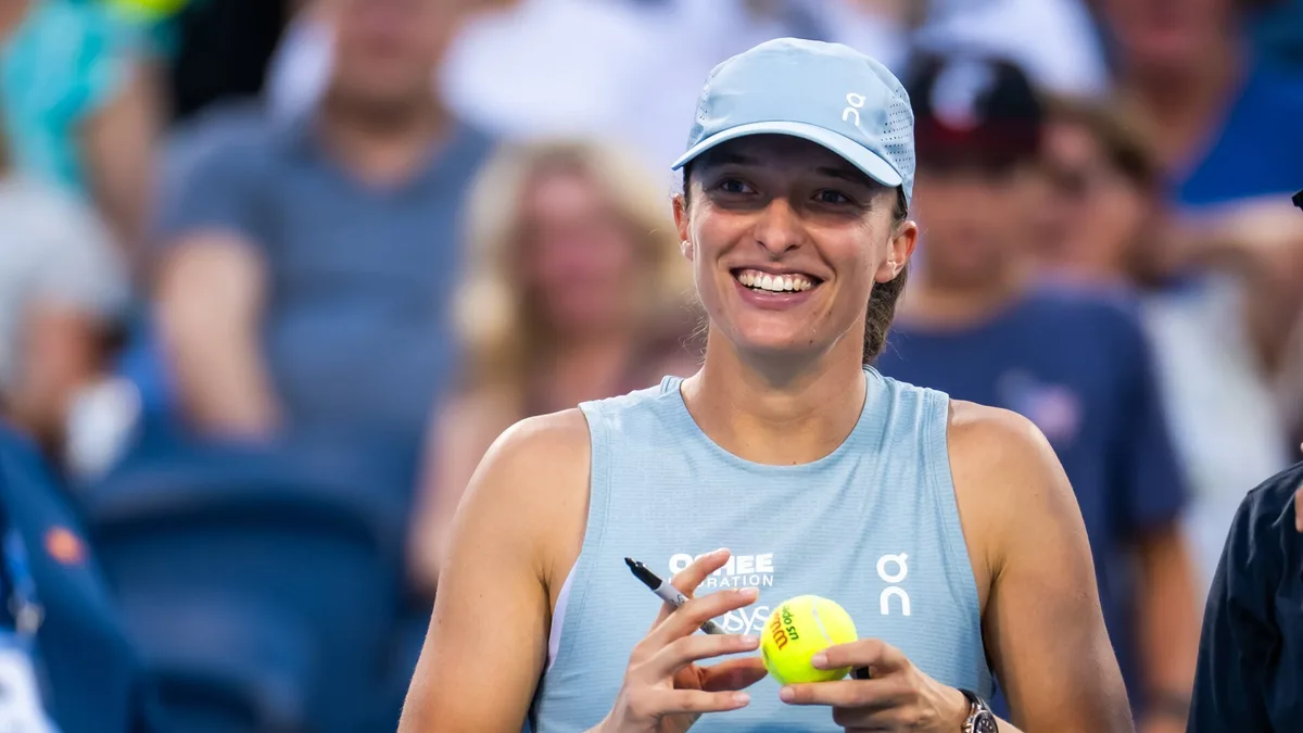 Swiatek Surpasses Serena Williams Record With Wuhan Win